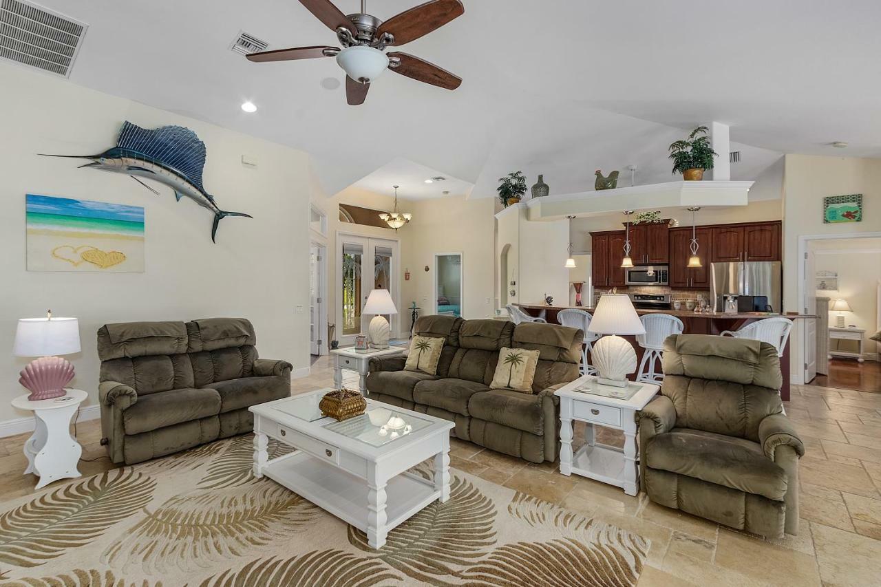 Luxury Home, Hot Tub, Heated Pool, Tiki Bar - Villa Spain Cape Coral Exterior foto